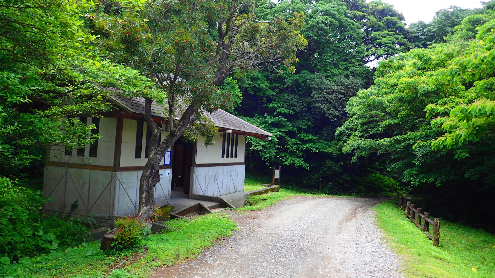 Khu cắm trại Izaki Hana Công viên