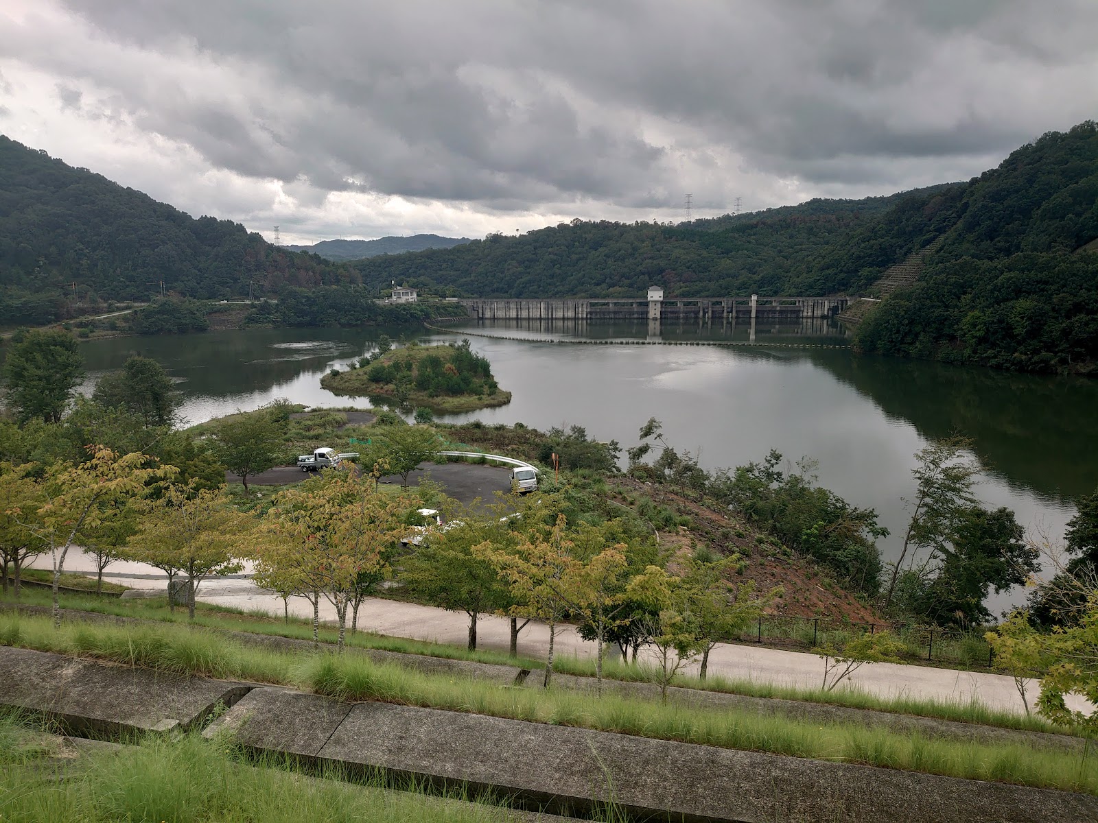 宿泊キャンプ場エリア（道の駅 湖畔の里 福富）