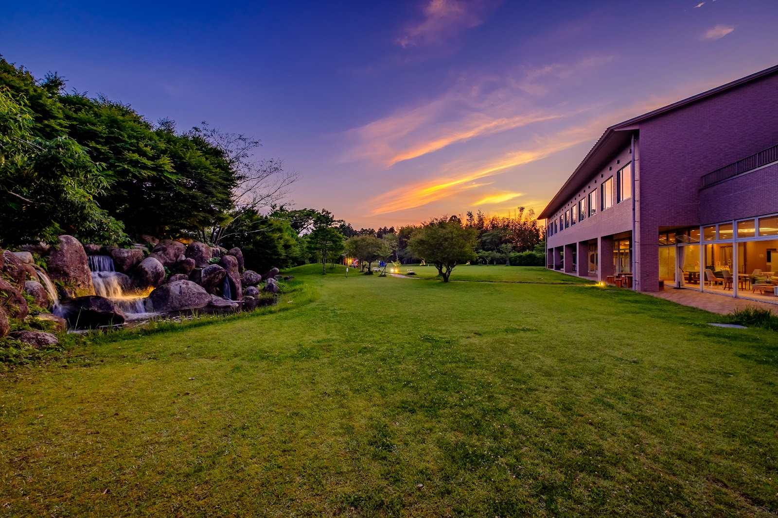 SPA HOTEL YUTTARIKAN