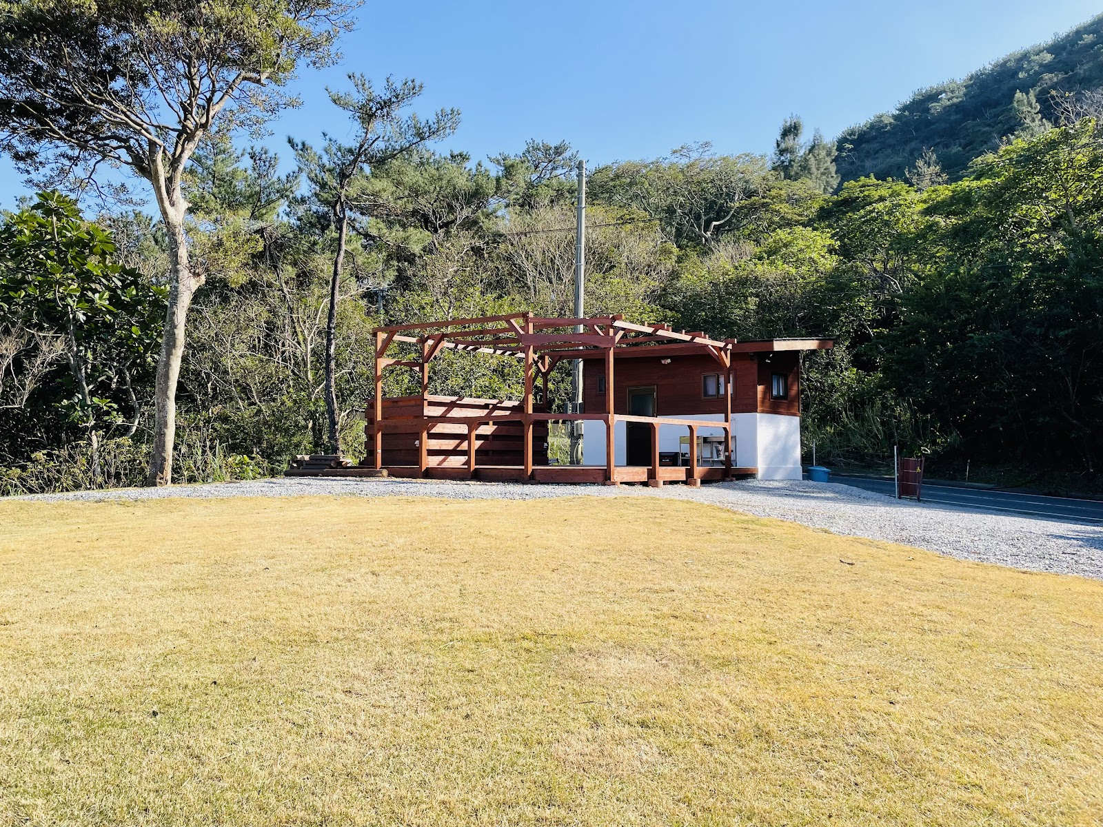 ポツンと一軒家的キャンプ場