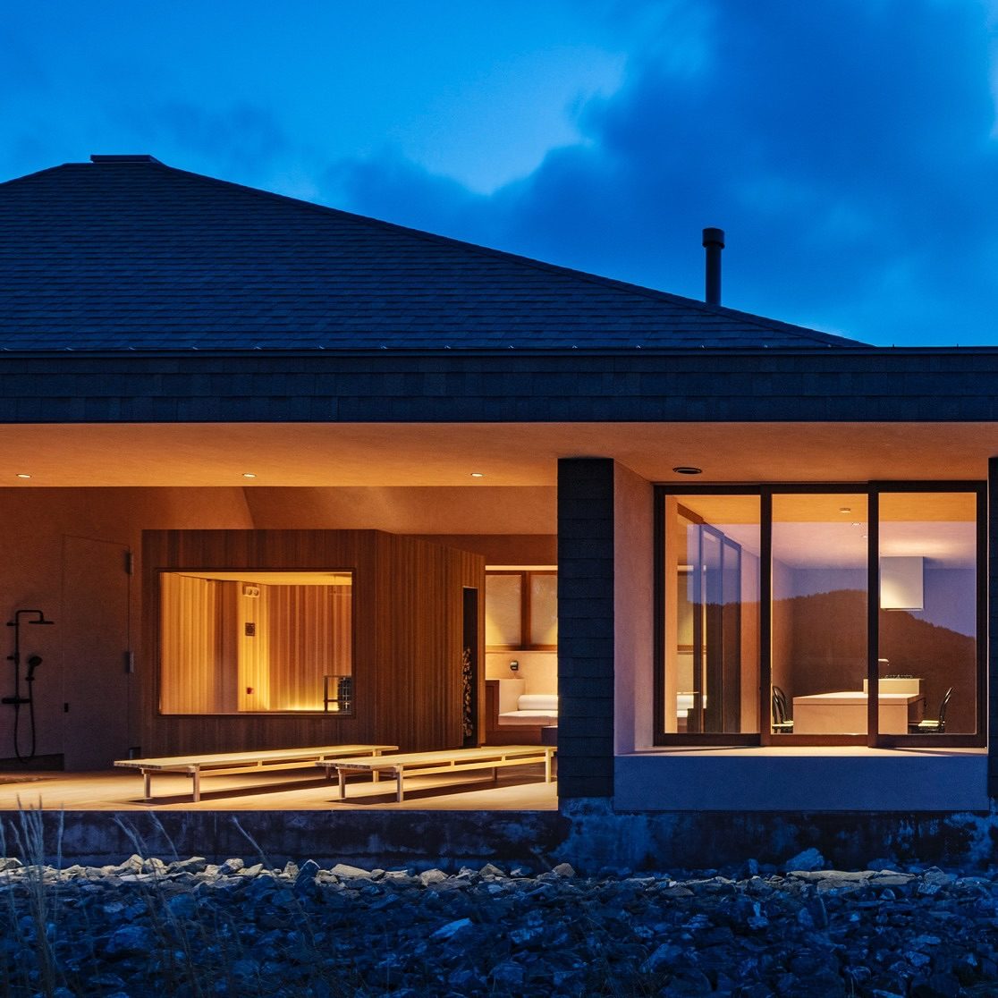 Snow Peak YAKEI SUITE ABURAYAMA FUKUOKA