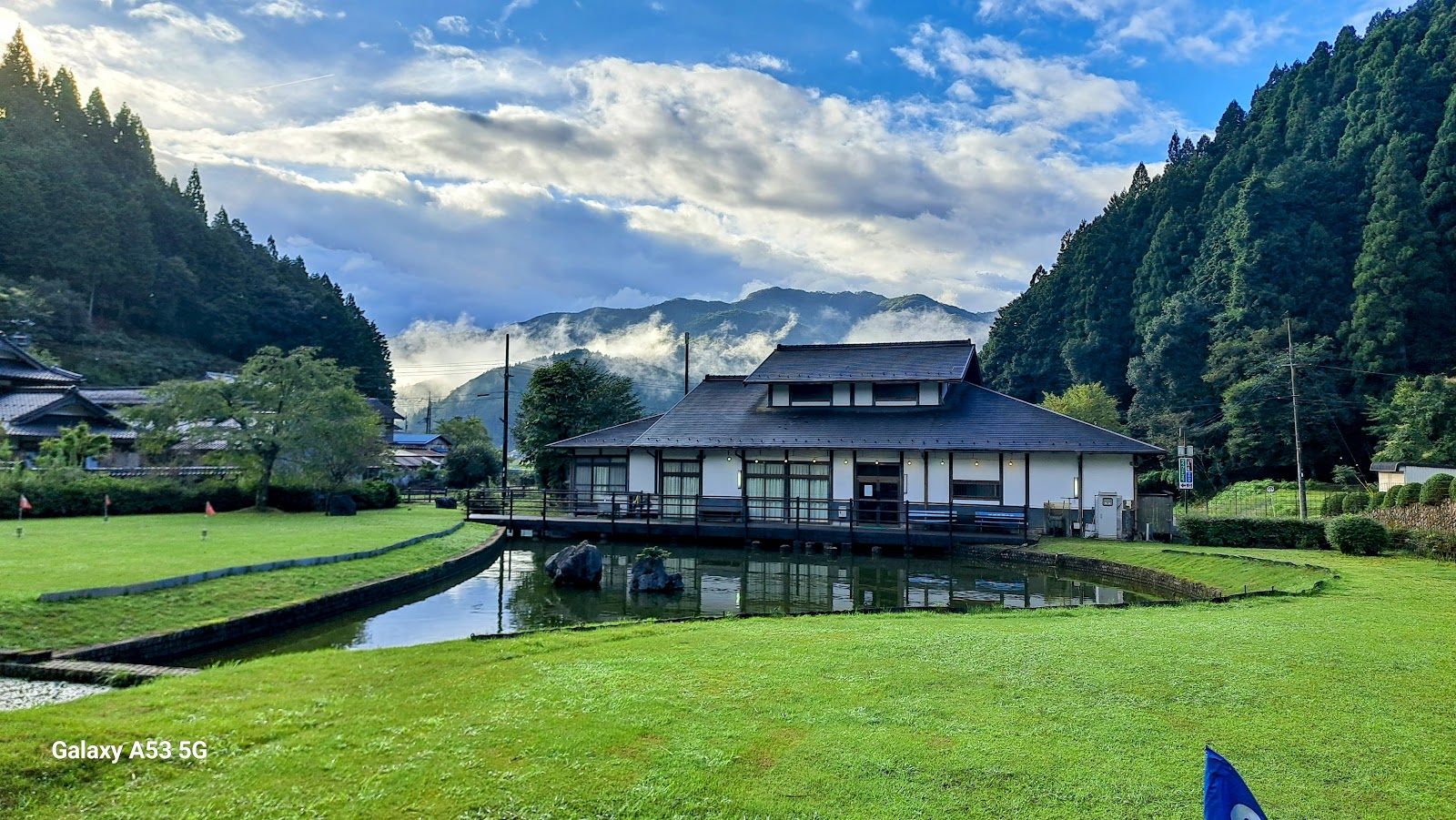 Khu cắm trại Niou Rừng