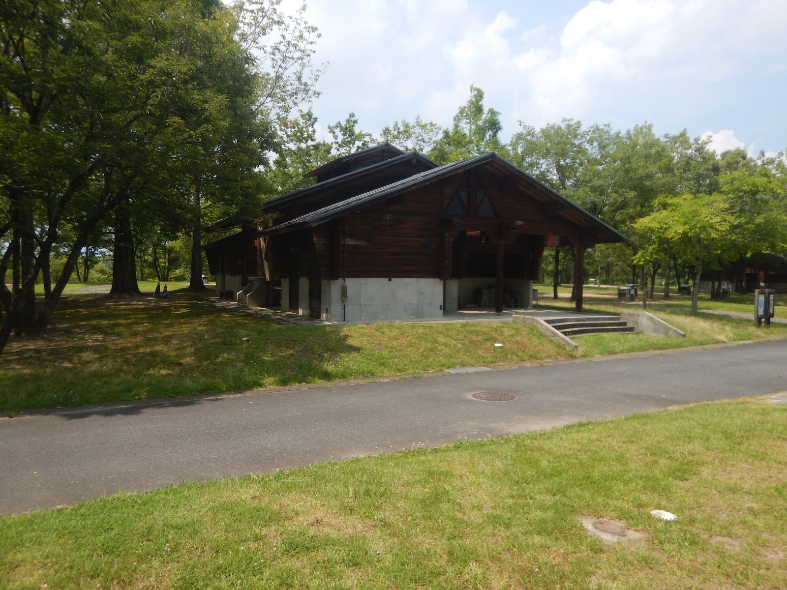 炊事棟・トイレ(2)