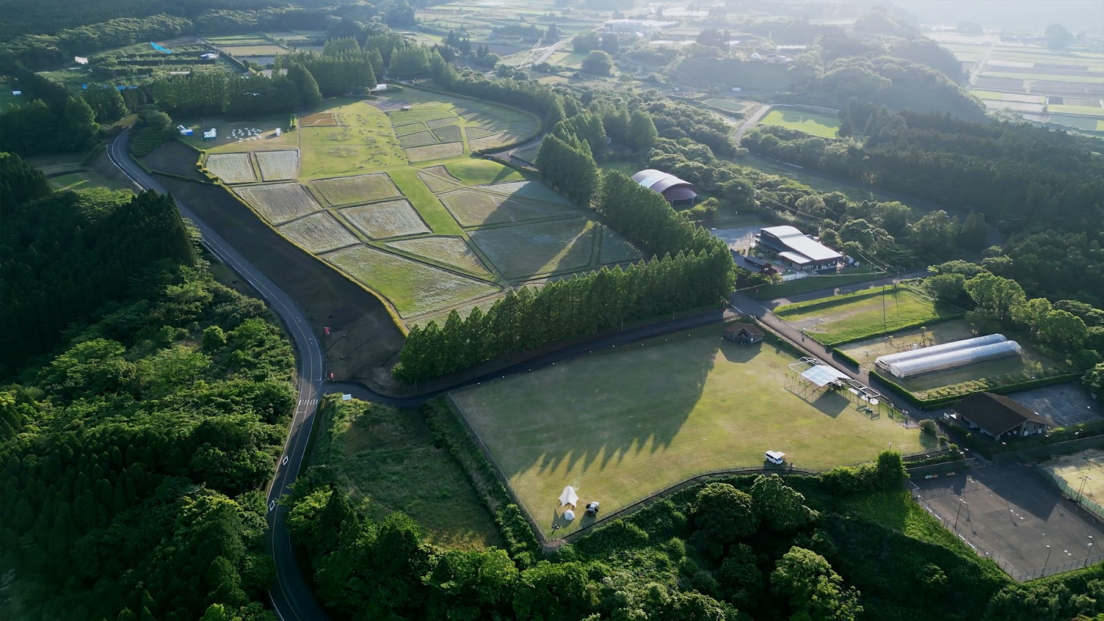 Ikoma Cao nguyên Kankou Rekurieeshon Trung tâm Tamokuteki Guraundo