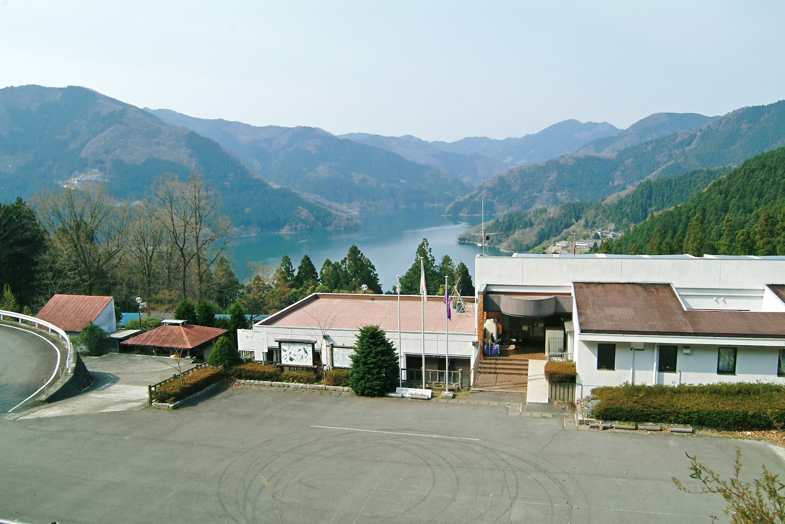 Onishi Seishounen Yagaikatsudou Trung tâm