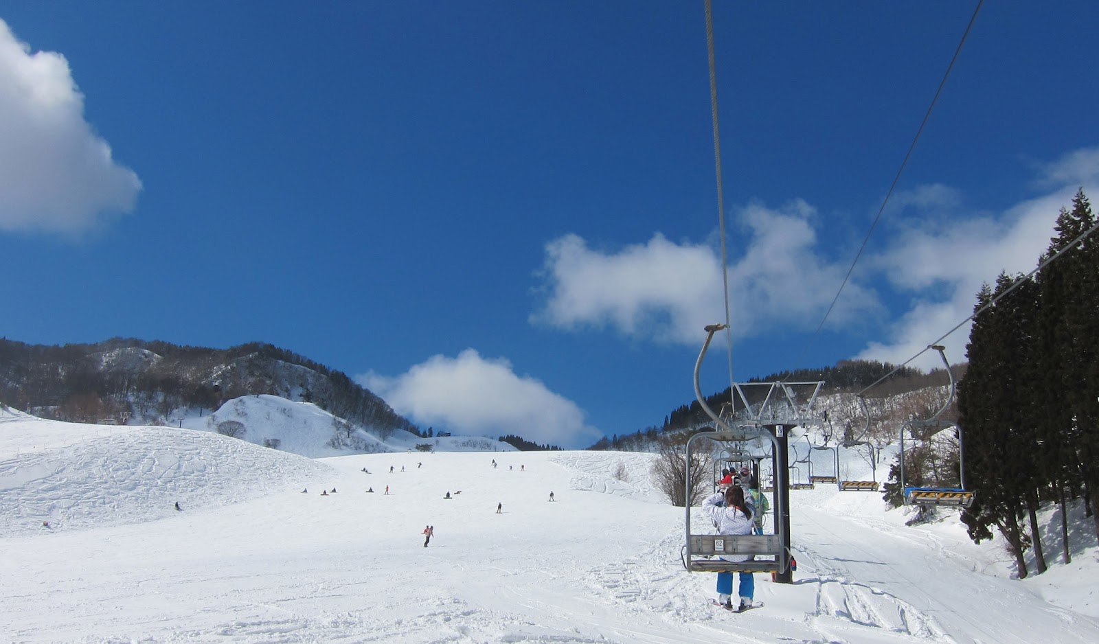 Khu trượt tuyết Ojiro