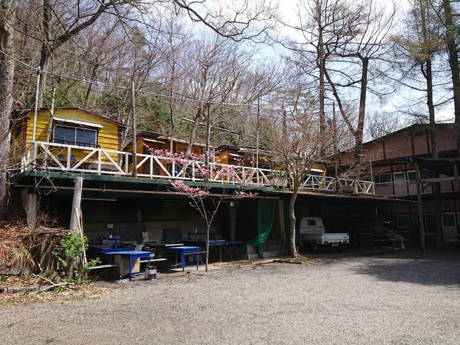 Khu cắm trại Shi Biren Mizuumi Suimei Sou