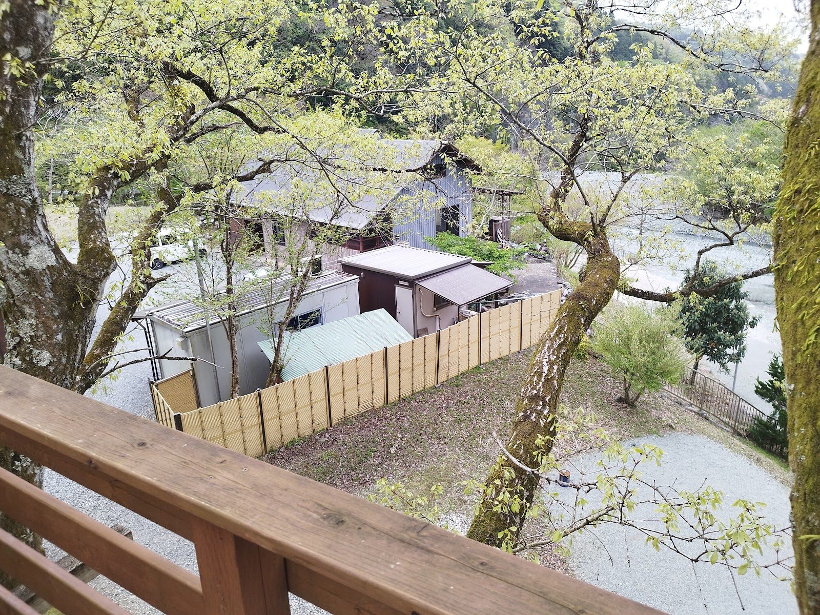 蜂花苑やどろぎ荘