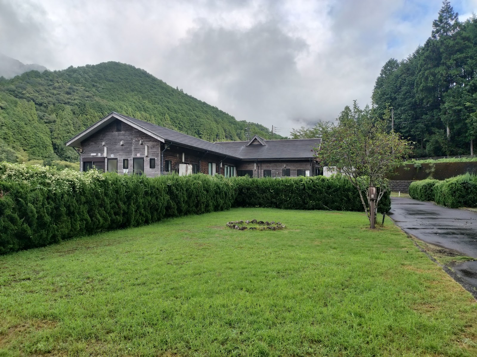 Khu cắm trại Shinguu Shi Koguchi