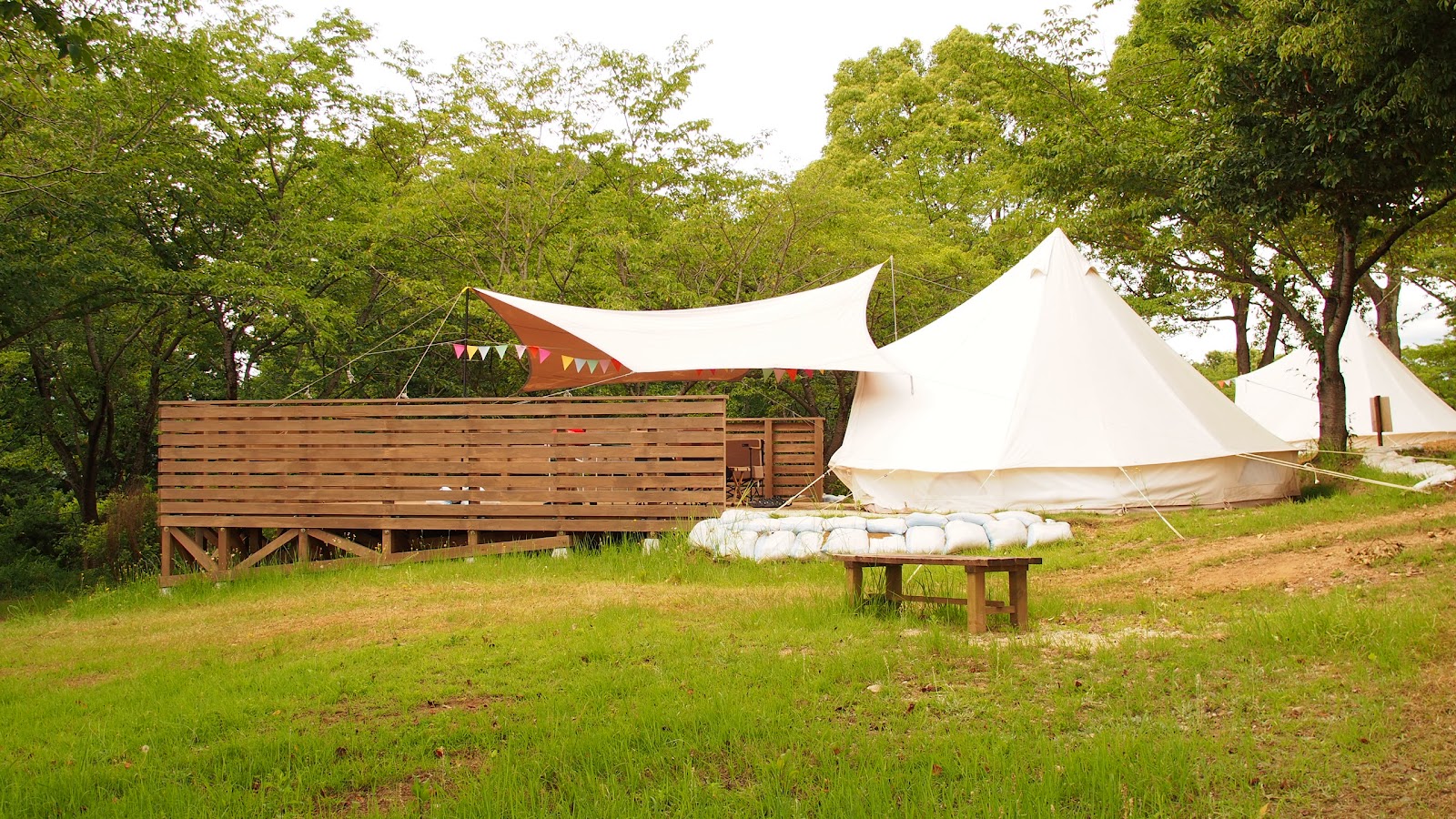 花やさと山 グランピング