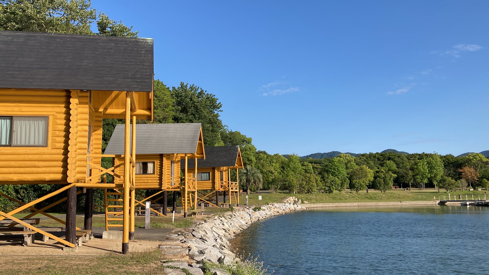 Khu cắm trại xe hơi Higashi Kagawa Shi Ooike / Taki Hi Kafe