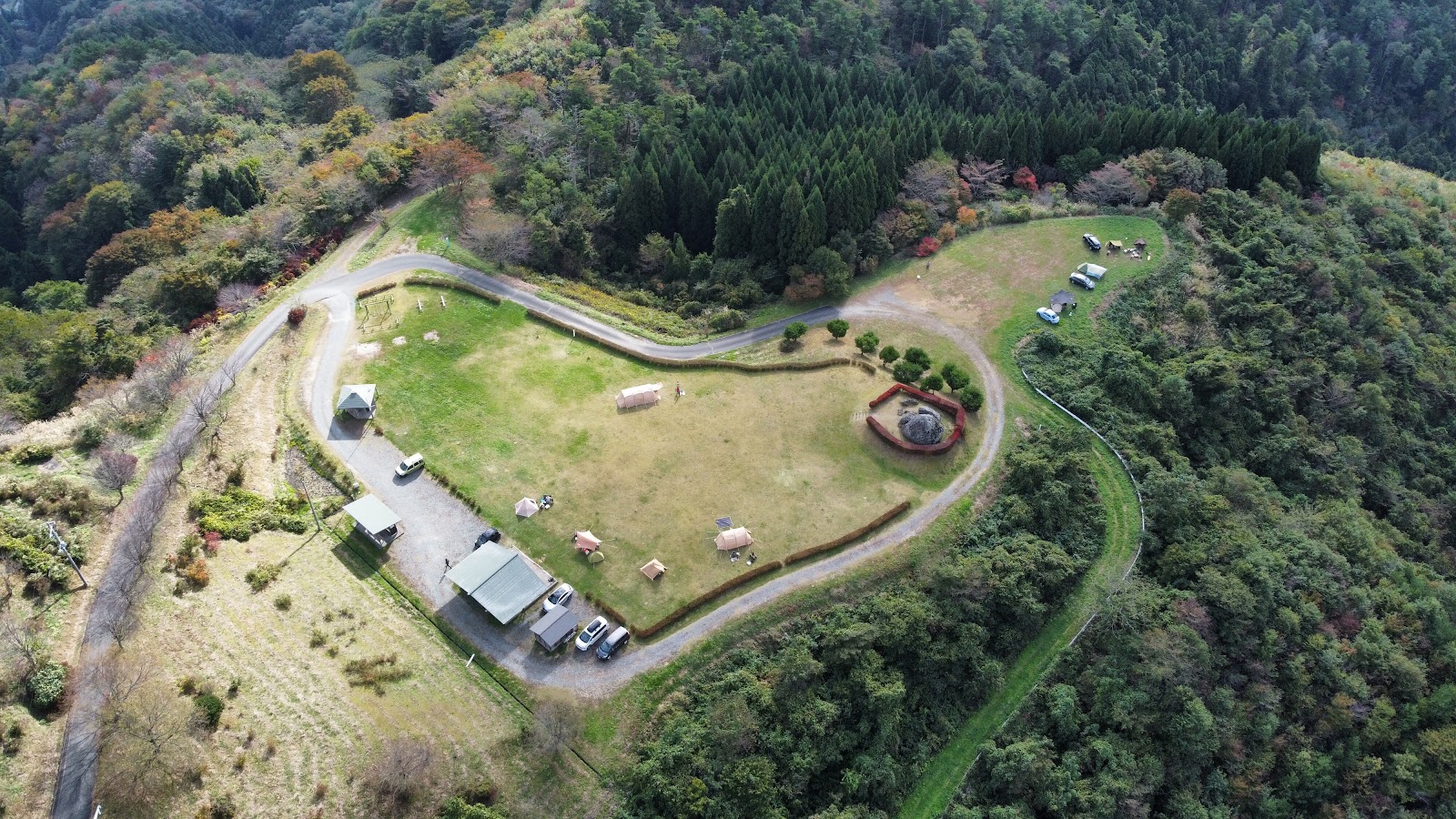 Khu cắm trại Ishigura Sanson Tami Ikoi Rừng