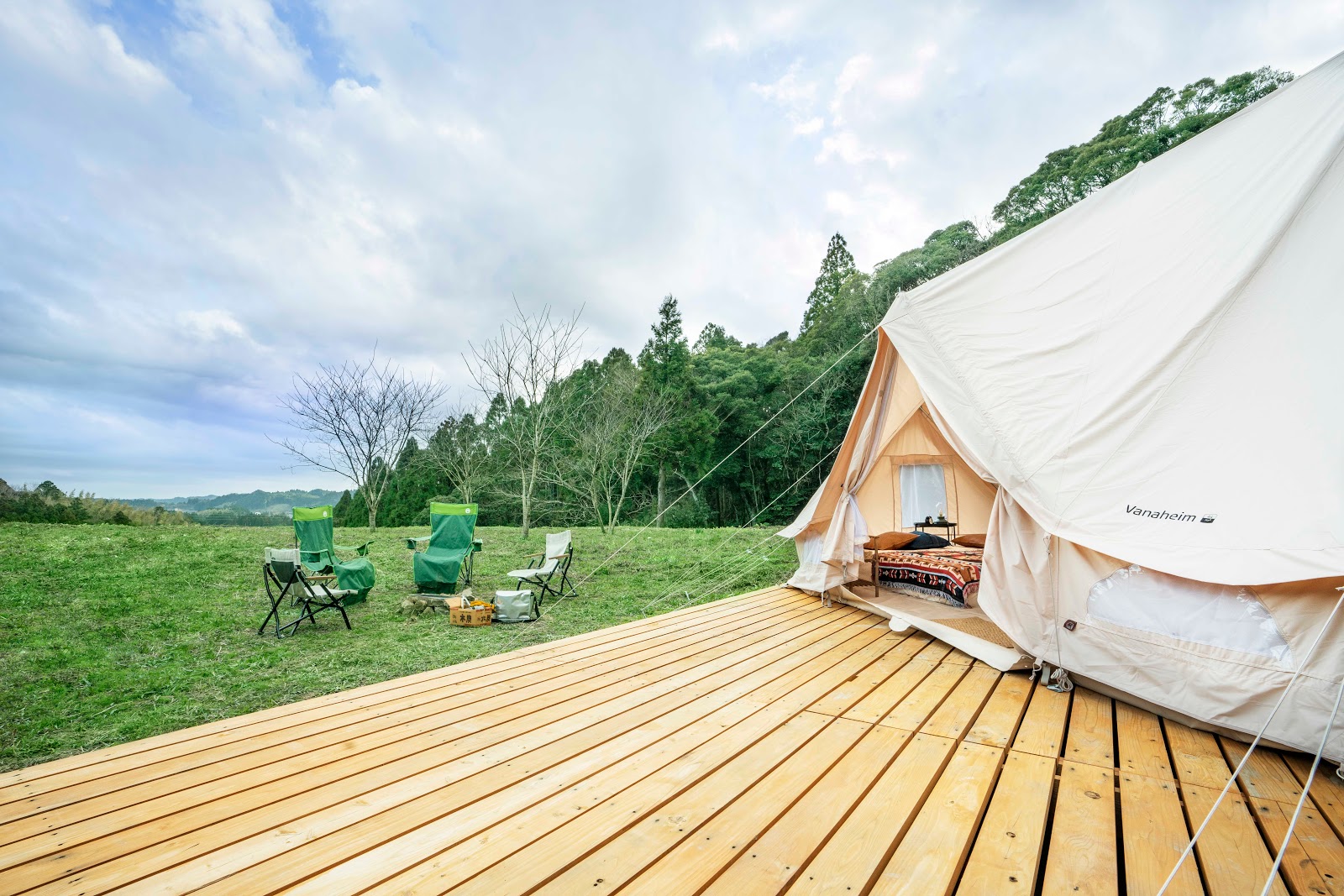 Glamping TAKIVILLAGE/Taki Làng Cắm trại &