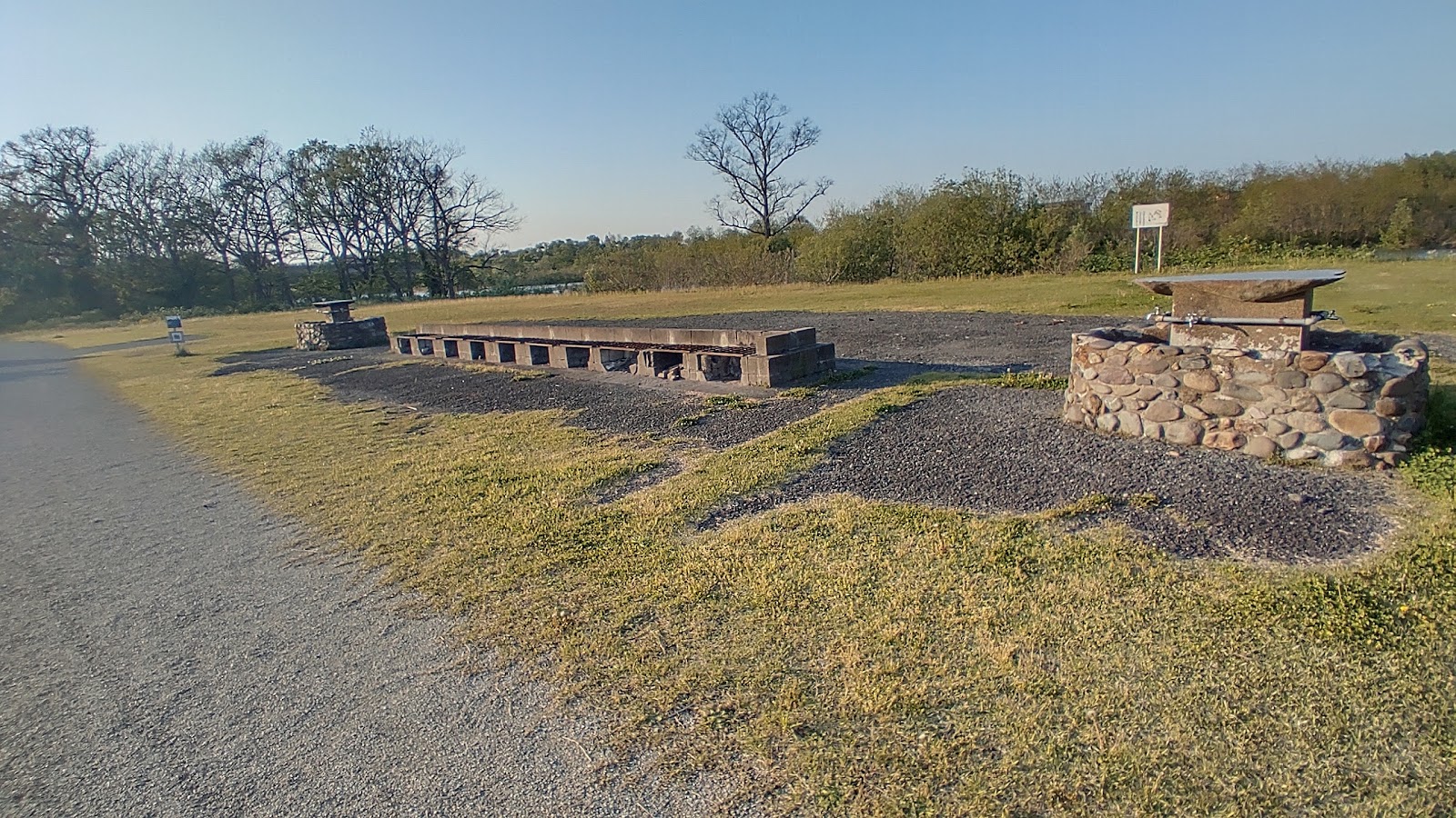 Khu cắm trại Waga Kawa Fureai Quảng trường