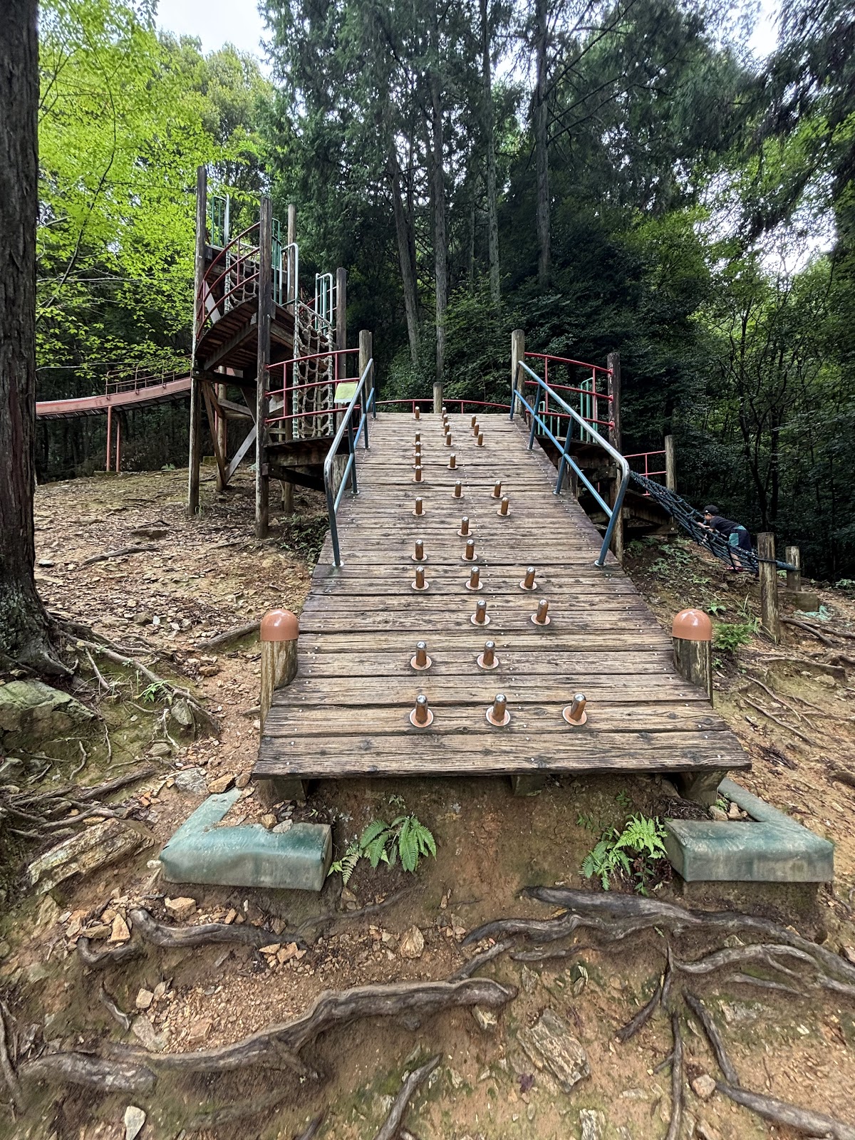 Ujishi Sougou Yagaikatsudou Center Akutoparu Furii Tent Site