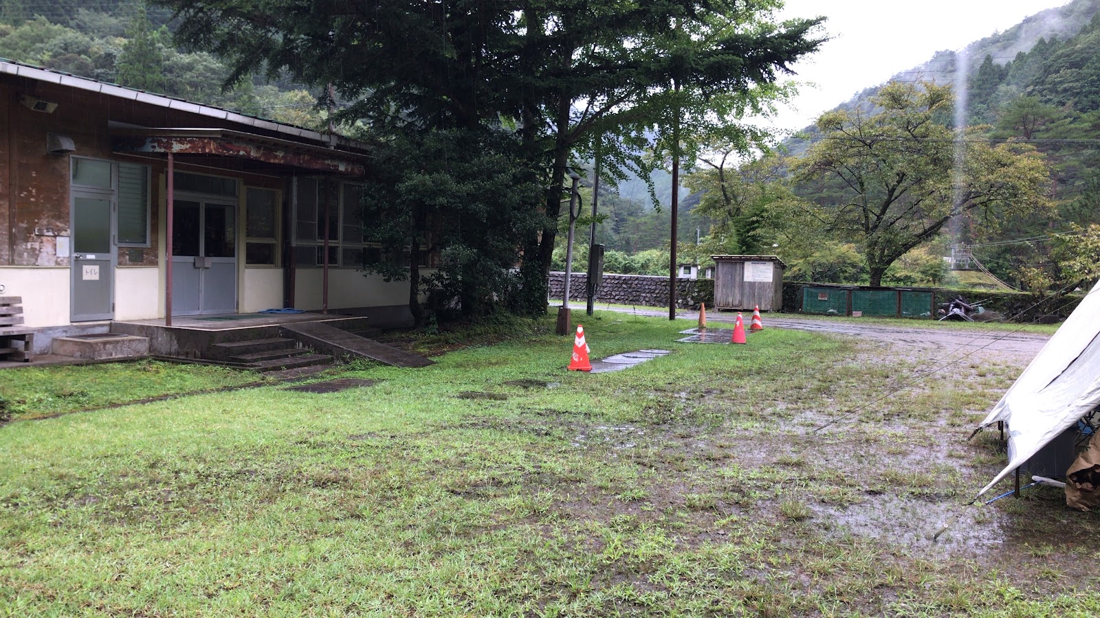 Quảng trường Khu vực