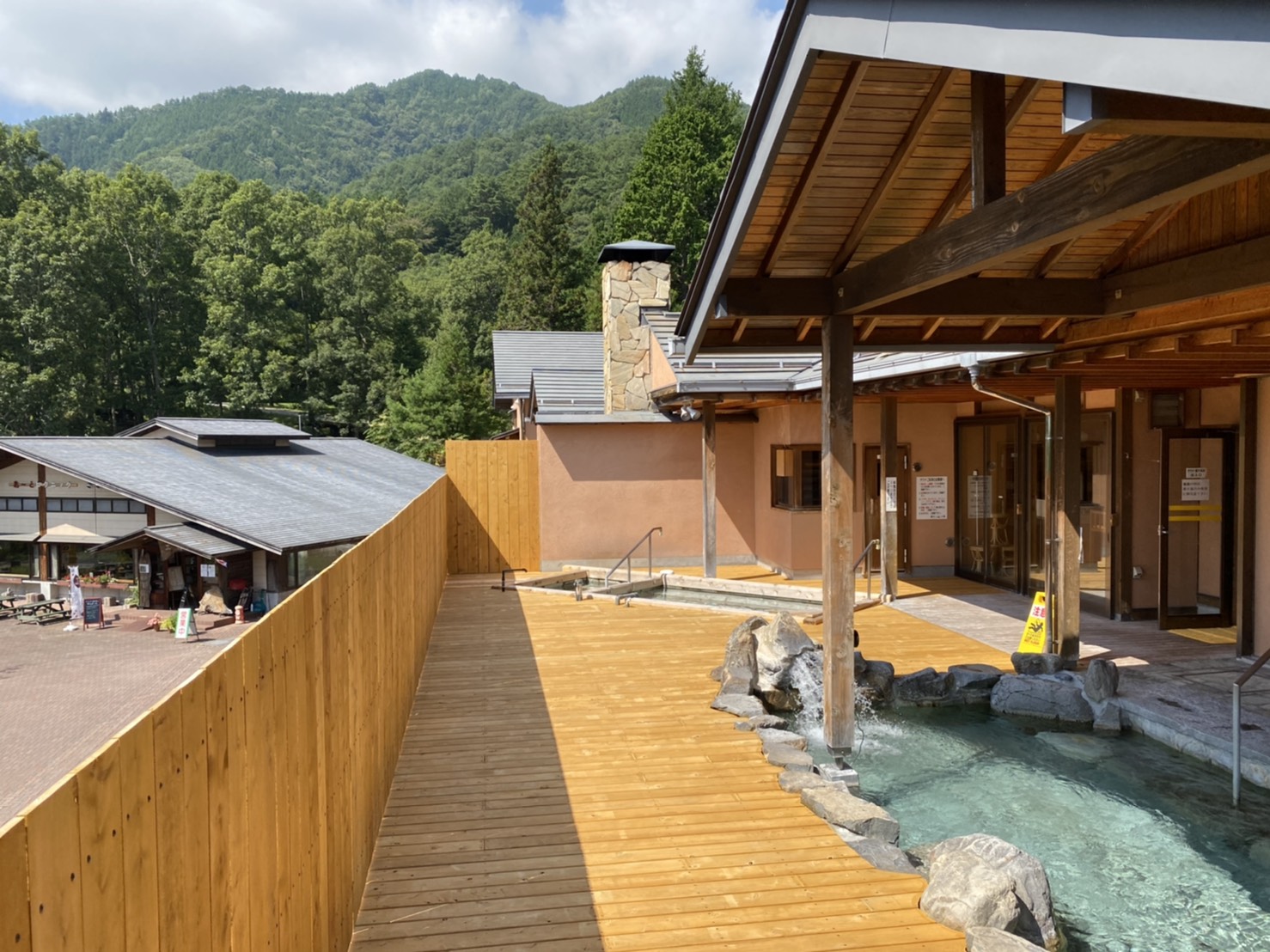 Komagane Highlands Kazokuryokou Mura Kyanpingu Resort Komagane