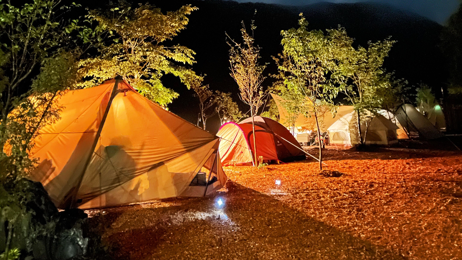 Khu cắm trại REDROCK