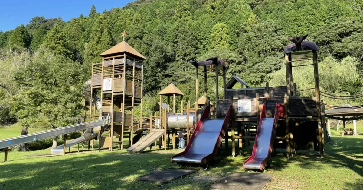 Fuku Rengi Komoriuta Park Auto Campground