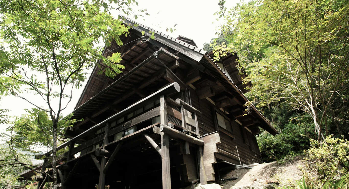 Ashita Raboratorii