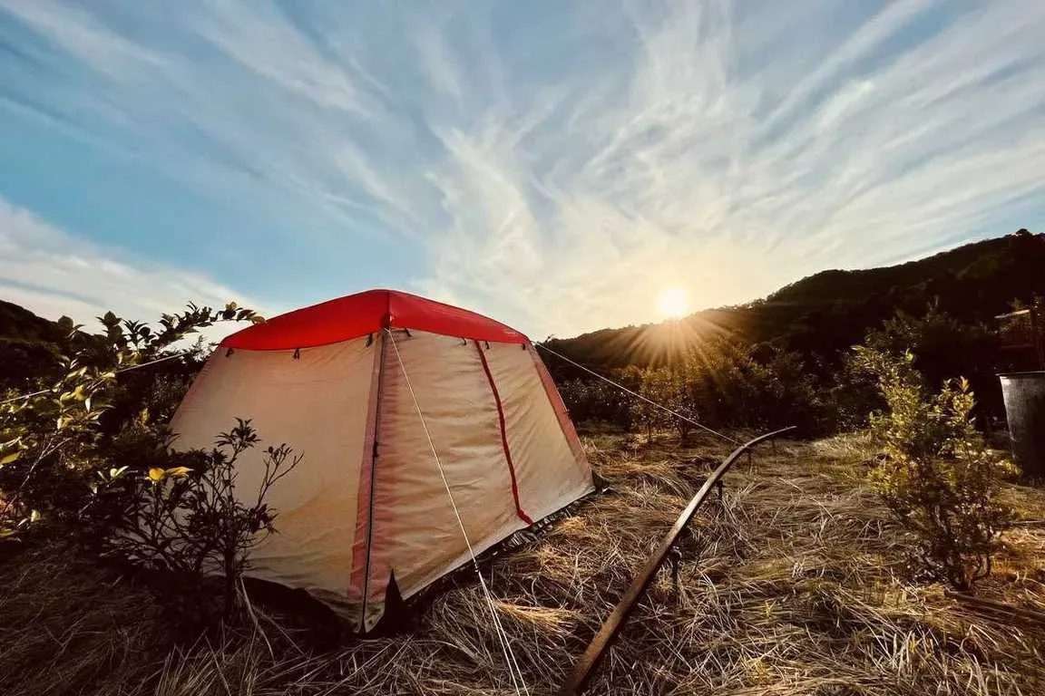 天空のワイルドキャンプ山