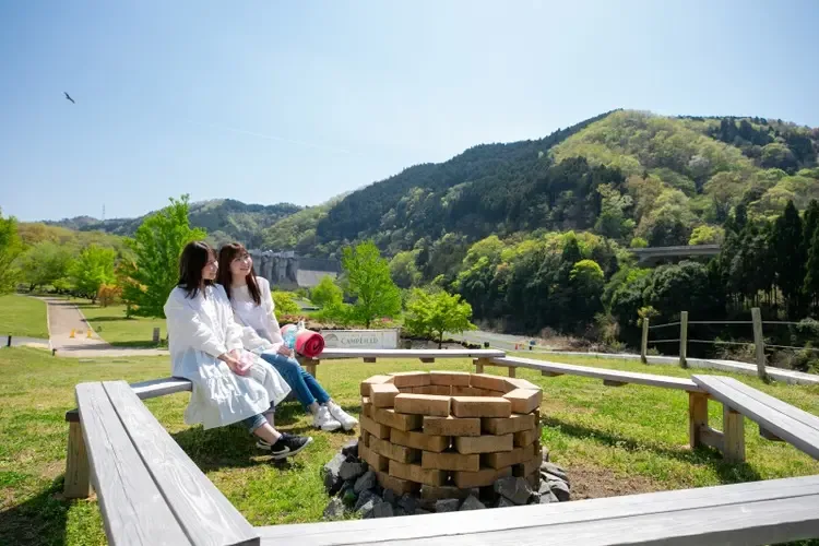 Camping Fiirudo Michi No Eki Supuringusu Hiyoshi