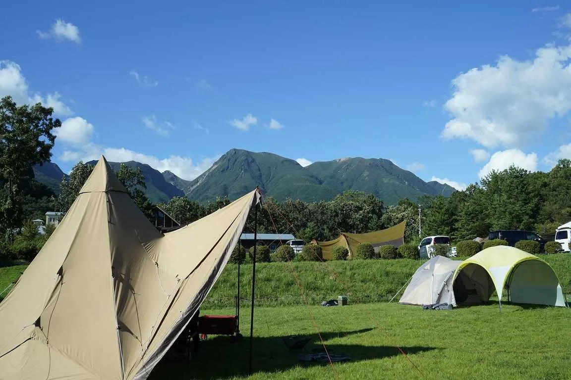 Tenkuu No Daichi Kujuu Highlands Hotel Campground