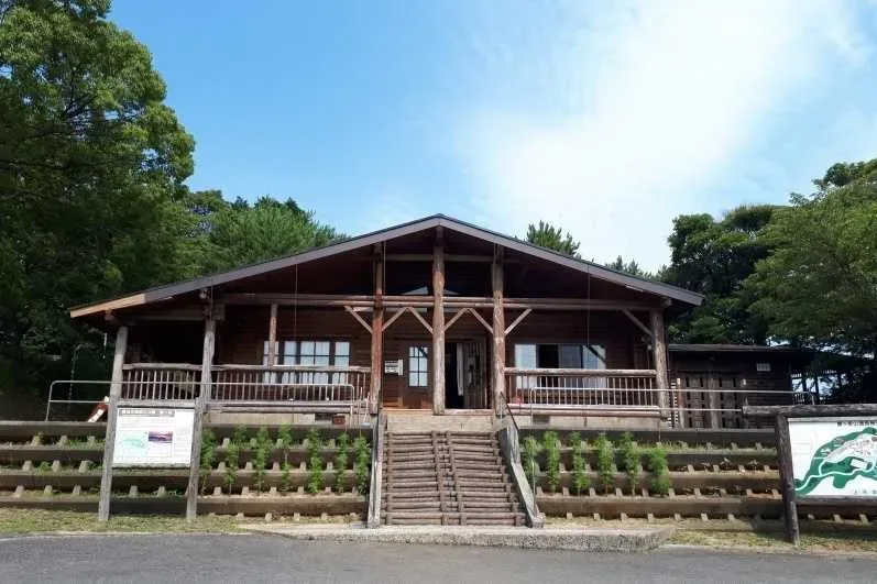 龍ヶ岳山頂キャンプ場