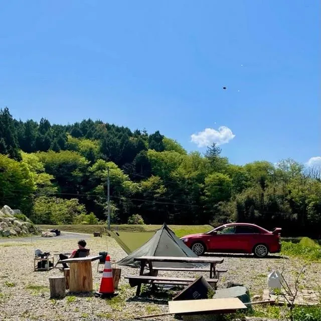 Rustic Field Sato Yama Plaza Camping Fiirudo